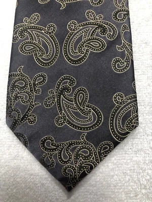 SEAN JOHN CORBATA HOMBRE GRIS CON NEGRO Y DORADO 4 X 60 Foto 1 de 4