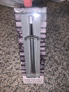 URBAN DECAY Game Of Thrones Jon Snows Longclaw Large Eyeshadow Brush NEW in Box - Picture 1 of 3