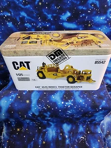 DM 1/125 Cat 657G Wheel Tractor Scraper Elite Series Diecast Model Toy 85542 - Picture 1 of 2