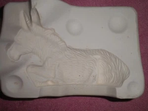 Molde de fundición de cerámica fundido antideslizante para colocar burro Navidad Belén Goodsell 422 - Imagen 1 de 5