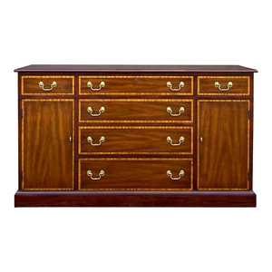 1980s Henkel Harris Chippendale Banded Mahogany 6 Drawer Buffet or Sideboard - Picture 1 of 12