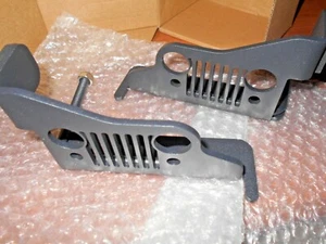 2 Jeep Grill Black Texture Coated Door Side Step Bar Pegs powder coated Steel LR - Bild 1 von 5