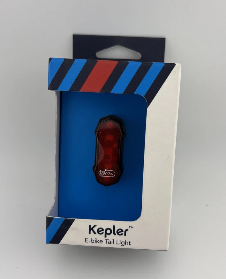 Luz trasera para bicicleta eléctrica Portland Design Works Kepler E350 Foto 1 de 4