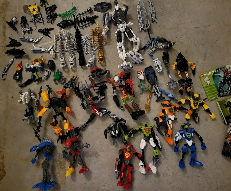 Lego Bionicles And Hero Factory Technic Lot Bundle 8699 Takanuva Parts 5 Pounds+ - Image 1 of 4