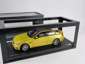 Dealer 1/18 Bmw M4 Coupé Austin Yellow Met - Picture 1 of 14
