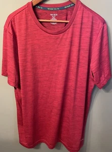 TEK GEAR MEN’S DRY TEC ATHLETIC WEAR RED SHORT SLEEVE PULLOVER SIZE 2XL - Picture 1 of 4