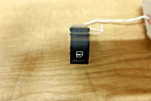 34176 A4K 2006-2012 MK2 SEAT LEON 5 DOOR NSF DOOR WINDOW SWITCH. - Picture 1 of 3