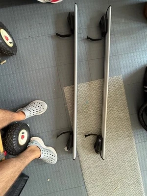 Thule 450R Roof Rack Mount Kit - Image 1 of 2