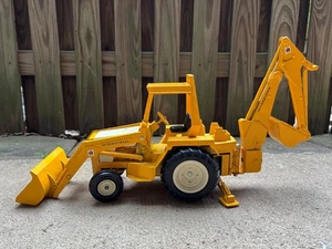 ERTL International Harvester Backhoe Loader Farm Tractor #472 Diecast 1:16 Toy - Picture 1 of 23