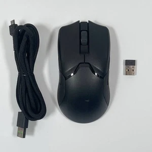 Razer Viper Ultimate Hyperspeed Lightest Wireless Gaming Mouse Fastest Switch - Photo 1/5