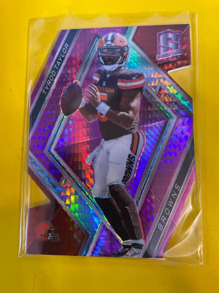 RS15170  2018 Panini Spectra Neon Pink Die Cut #21 Tyrod Taylor #06/15 - Image 1 of 1