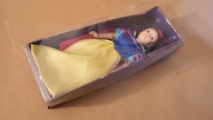 De Agostini  Snow White 17cm Doll Boxed 2004 Disney