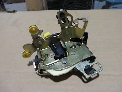 PESTILLO PUERTA FORD TAURUS SABLE 96-98 CONDUCTOR TRASERO LH OEM # F6DZ 5421813 AC NOS Foto 1 de 3