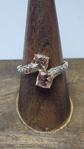 Sehr hübscher Ring 10 Karat Rotgold Morganit & weißer Topas Größe 9 - Bild 1 von 8