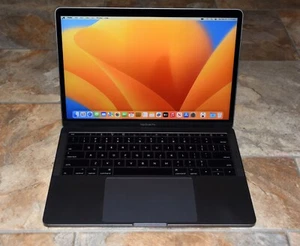 Apple MacBook Pro 13" Mid 2017 i7 2.5GHz 16GB DDR3 1TB SSD MacOS 13.4 - Afbeelding 1 van 13