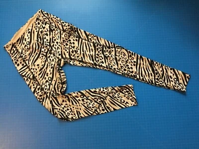 Victoria Secret PINK Sport Soft Leggings Womens XS Ankle Length Leopard/Zebra - Image 1 of 4