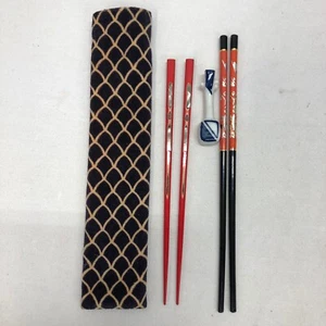 LOTE DE 2 PALILLOS JAPONESES DE 9" Y 10" CON BOLSA DE ALMACENAMIENTO Y RESTO DE PORCELANA  - Imagen 1 de 7