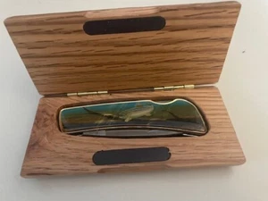 VANADIUM STAINLESS STEEL MULTIFUNCTIONAL *BASS* POCKET KNIFE Preowned w/Box - Picture 1 of 4