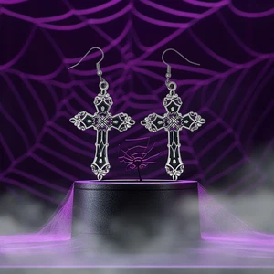Par de pendientes colgantes negros de diseño único cruces góticas - Imagen 1 de 3
