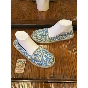 SANUK WOMEN’S SIZE 8 SHORTY LEPPATYGA BLUE ANIMAL PRINT SLIP ON SHOES NEW RARE - Picture 1 of 8