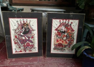 Großes Vintage Paar chinesische Holzblock gerahmte Drucke auf Stoff - Bild 1 von 5