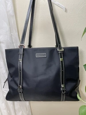 BOLSO DE MANO STORKSAK "GIGI" NAILON SATINADO ~ Negro con ribete negro Talla 15/11/7 pulgadas Foto 1 de 4