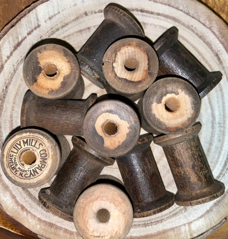 Antique LILY MILLS Wooden Spools Empty Brown 1~5/8” 1~1/4” Set 12 Cover