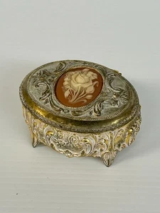 Vintage SANKYO cameo floral trinket jewellery box oval metal gold 1970's JAPAN - Bild 1 von 5