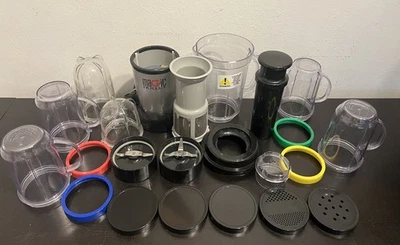 Magic Bullet MB1001 Personal Blender Set: Bullet Mixer & Juicer Multi Piece Lot - Image 1 of 4