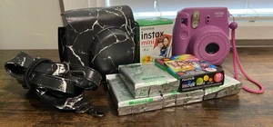Paquete de cámara Instax Mini 8 (púrpura) con película (7) - 10 paquetes) y estuche para cámara bolsa - Imagen 1 de 9