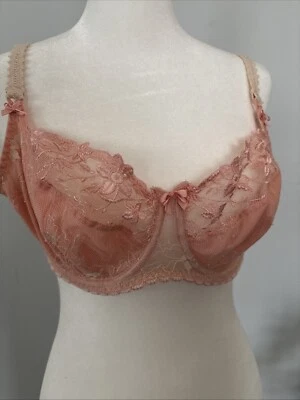 Vintage Fantasie Bra Blush Pink And Dots Lace 36 D Underwired Full Cup - Image 1 of 4