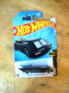 NIP Hot Wheels Batman: The Animated Series Batmobile 2021 Batman 5/5 - Imagen 1 de 3
