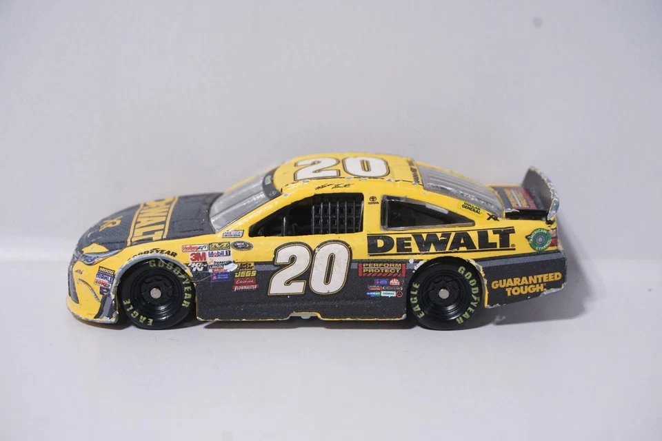 *RARO* SUELTO Matt Kenseth 2015 Dewalt 1/64 Diecast Lionel Action ¡LEER SUELTO!!! Foto 1 de 4