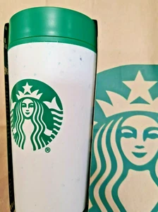 Tazza da caffè design circolare Starbucks da tazze riciclate - Foto 1 di 4