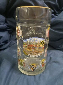 Oktoberfest München Glas Bierstein mit 10 Logos 8" H, 1 Liter Gold Zierlippe - Bild 1 von 5