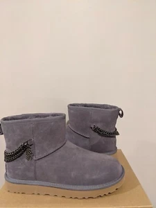 Ugg Australia Womens Classic  Mini  Chains Boot  Size 8 NIB - Picture 1 of 7