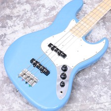Fender Made In Japan Traditional 70S Jazz Bass California Blue1-3