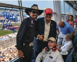 Richard Petty con foto firmata Donald Trump 8x10 PSA DNA autografo autentico *33 - Foto 1 di 1