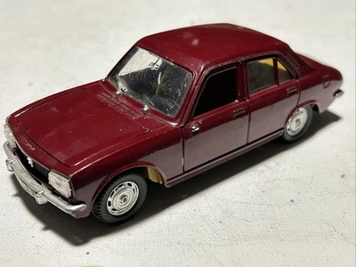 Polistil S48 Peugeot 504 GL  1/24 Vintage  - Immagine 1 di 4