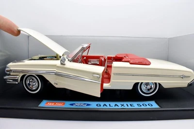Modellino auto americane scala 1:18 Ford galaxie 500 sun star diecast modellismo - Immagine 1 di 4