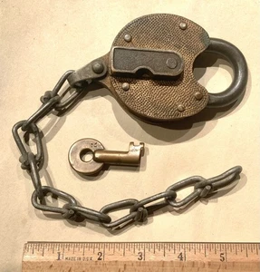 Yale Vintage Bronze Vorhängeschloss Kette und Schlüssel - Bild 1 von 7
