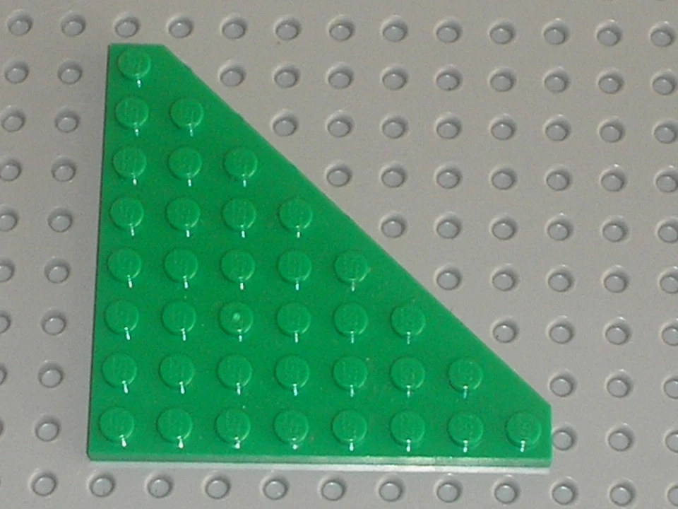 RARE LEGO Green Plate 8 x 8 ref 30504 / Set 76025 & 75919 - Bild 1 von 1