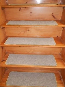 16 = STEP  9" x 30"  Landing  30" x 30"  Stair Treads  Step WOVEN TUFTED CARPET. - Picture 1 of 5