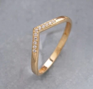 14K Solid Gold V Ring, Chevron Ring, Curved Ring - Picture 1 of 9