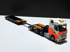 Mercedes Actros MP4 low loader trailer "Vest Kran" WSI truck models 01-2209