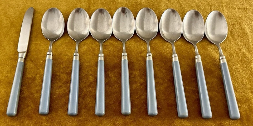 (8) Cucharas de sopa STANLEY ROBERTS SPECTRUM ACERO INOXIDABLE PIZARRA AZUL + Cuchillo de cena Foto 1 de 4