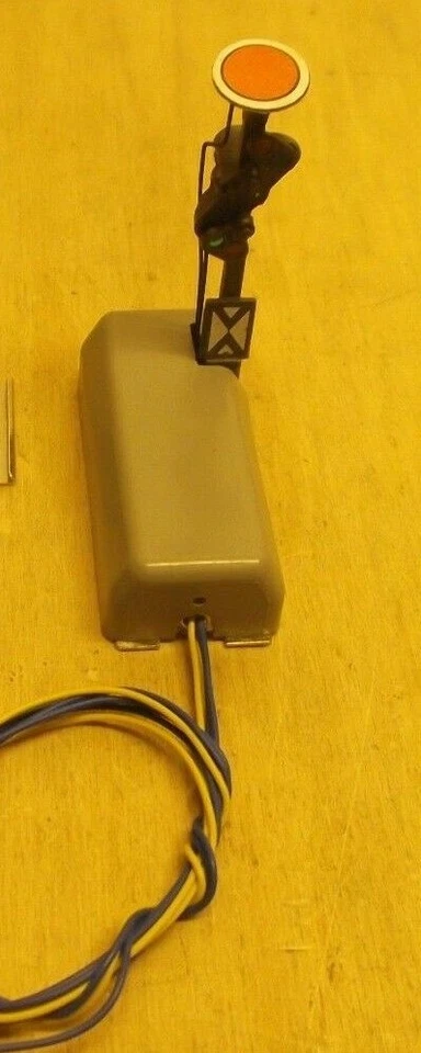 Märklin H0 7036 Vorsignal m. stellbarer Scheibe geprüft mit KONTAKTPLATTE - Bild 1 von 1