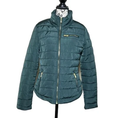 Chaqueta acolchada verde Coffeeshop Hunter detalles dorados medianos Gorpcore exterior Foto 1 de 4