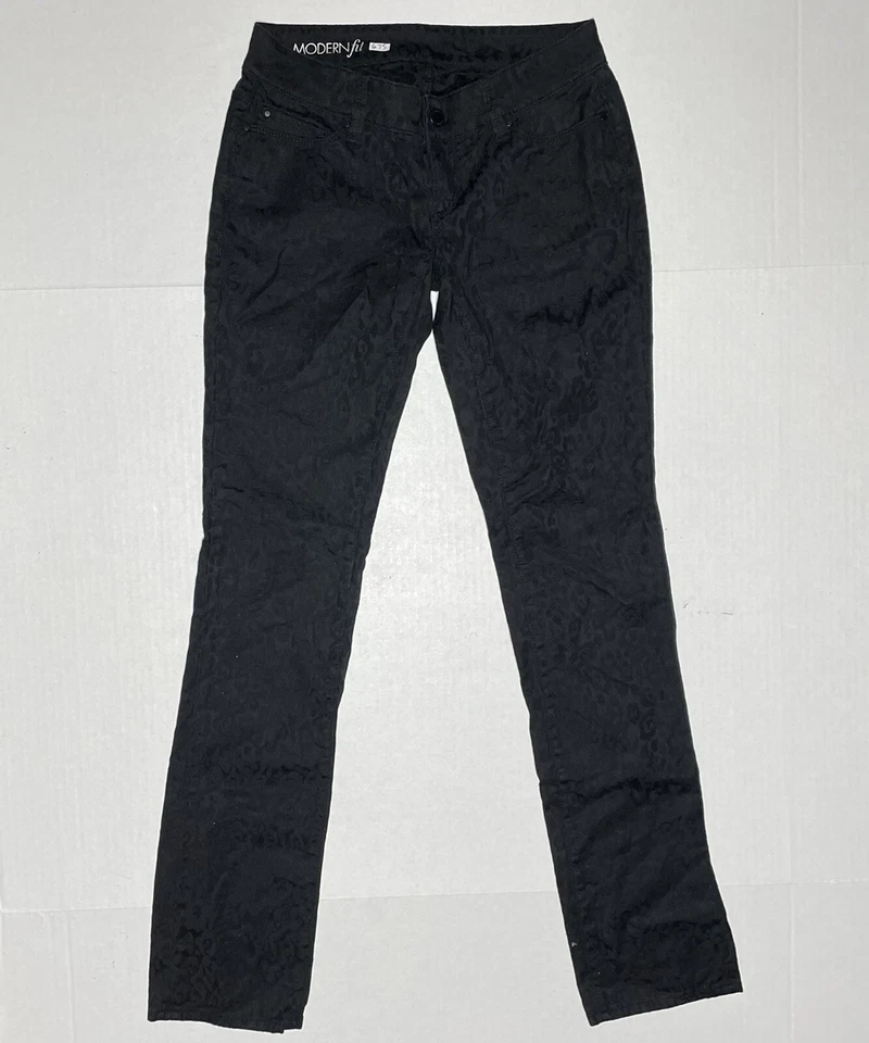 Pantalones Ann Taylor corte moderno negro estampado de leopardo talla 0 (28"" cintura) Foto 1 de 4