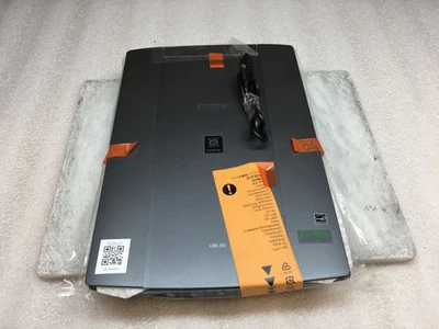 Canon LiDE 210 Flatbed CanoScan Color Scanner USB Cable Included TESTED - Image 1 of 4